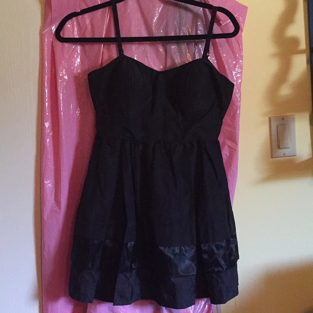 Adorable dress!